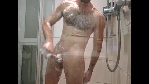 Snapshot of big_cock_fuckvon chatting on December 4, 2024, 4:38 pm Tim online show from December 4, 2024, 4:38 pm