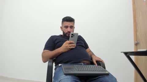 Tommy online show from October 24, 2025, 1:13 am