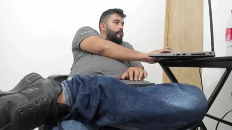 Tommy online show from November 4, 2025, 11:26 pm