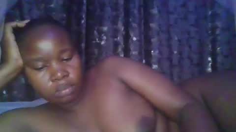 Snapshot of big_diva chatting on October 24, 2025, 3:03 am big_diva online show from October 24, 2025, 3:03 am