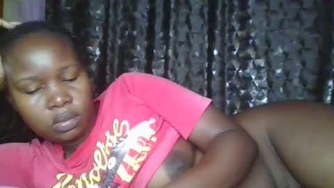 Snapshot of big_diva chatting on November 28, 2025, 1:52 am big_diva online show from November 28, 2025, 1:52 am