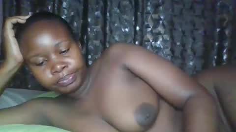 Snapshot of big_diva chatting on December 2, 2025, 1:11 am big_diva online show from December 2, 2025, 1:11 am