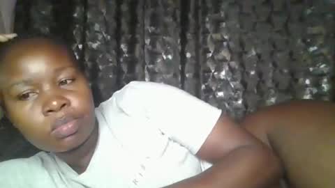 Snapshot of big_diva chatting on December 15, 2025, 3:00 am big_diva online show from December 15, 2025, 3:00 am