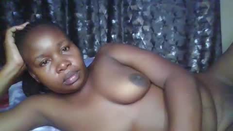 Snapshot of big_diva chatting on December 15, 2025, 7:18 pm big_diva online show from December 15, 2025, 7:18 pm