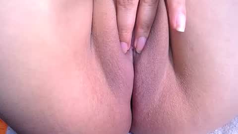 candy online show from November 20, 2025, 2:28 pm