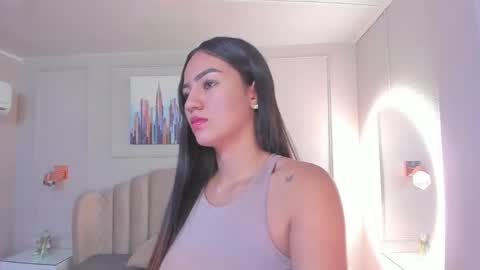 Snapshot of bigboobsnaughty1 chatting on February 11, 2025, 10:04 am online show from February 11, 2025, 10:04 am