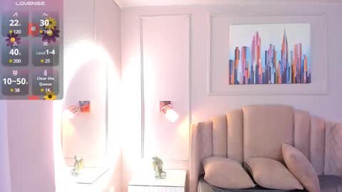 Snapshot of bigboobsnaughty1 chatting on February 27, 2025, 10:15 am online show from February 27, 2025, 10:15 am