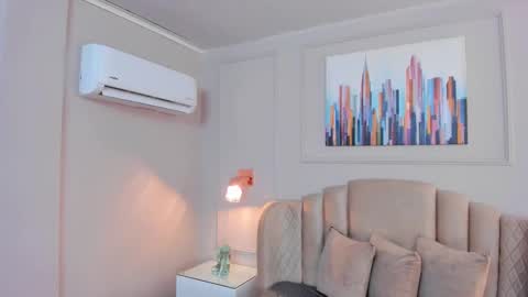 Snapshot of bigboobsnaughty1 chatting on September 18, 2025, 10:06 am online show from September 18, 2025, 10:06 am