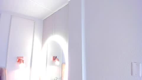 Snapshot of bigboobsnaughty1 chatting on September 24, 2025, 10:07 am online show from September 24, 2025, 10:07 am