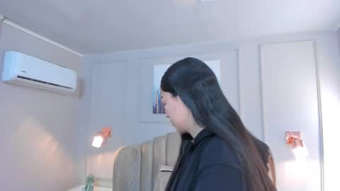 Snapshot of bigboobsnaughty1 chatting on September 25, 2025, 10:08 am online show from September 25, 2025, 10:08 am