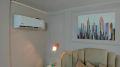 Snapshot of bigboobsnaughty1 chatting on October 9, 2025, 10:02 am online show from October 9, 2025, 10:02 am