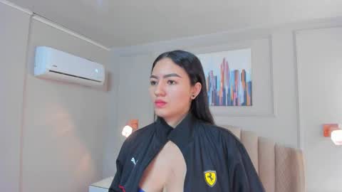 Snapshot of bigboobsnaughty1 chatting on October 14, 2025, 10:05 am online show from October 14, 2025, 10:05 am