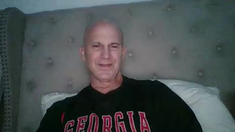 Snapshot of bigbravo337 chatting on November 16, 2025, 3:45 am bigbravo337 online show from November 16, 2025, 3:45 am