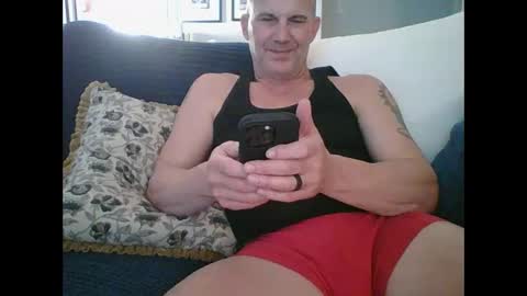 Snapshot of bigbravo337 chatting on December 16, 2025, 3:00 am bigbravo337 online show from December 16, 2025, 3:00 am