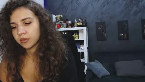 Snapshot of bigbuttjany chatting on September 21, 2025, 10:44 pm bigbuttjany online show from September 21, 2025, 10:44 pm