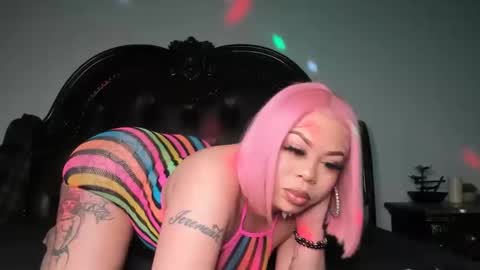 bigbuttsarena online show from March 8, 2025, 5:01 pm