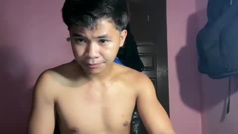 Snapshot of bigcock_nick chatting on October 29, 2025, 9:33 am bigcock_nick online show from October 29, 2025, 9:33 am