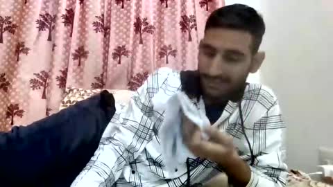Snapshot of bigcockboy2580 chatting on October 9, 2025, 10:35 am akash online show from October 9, 2025, 10:35 am