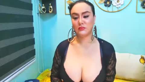 Snapshot of bigcocknloadstits chatting on September 13, 2025, 4:07 pm Flirty Sofia online show from September 13, 2025, 4:07 pm