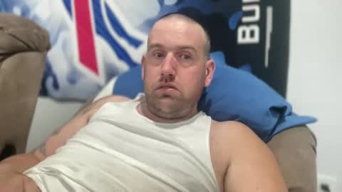 bigcocksuckingslut online show from November 16, 2025, 6:46 pm