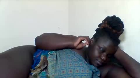 Snapshot of bigdarkass chatting on January 5, 2025, 11:04 am VIOLET online show from January 5, 2025, 11:04 am