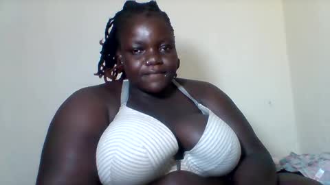 Snapshot of bigdarkass chatting on February 5, 2025, 10:12 pm VIOLET online show from February 5, 2025, 10:12 pm