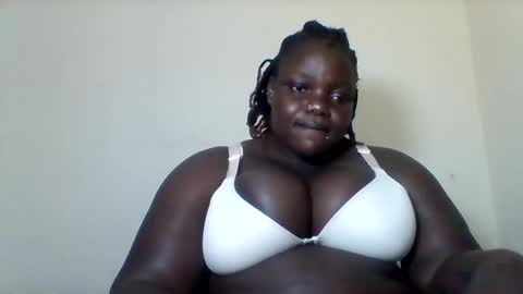 Snapshot of bigdarkass chatting on February 11, 2025, 10:50 pm VIOLET online show from February 11, 2025, 10:50 pm