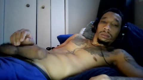 Snapshot of bigdickmarixxx chatting on December 14, 2025, 5:18 pm bigdickmarixxx online show from December 14, 2025, 5:18 pm
