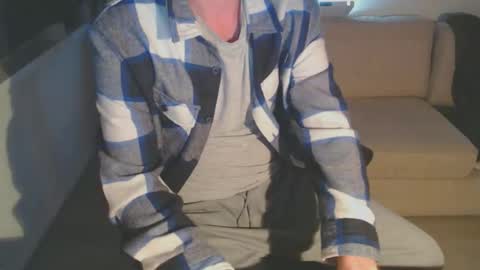 Snapshot of bigdutchenergy chatting on October 24, 2025, 8:49 pm BigDutchEnergy online show from October 24, 2025, 8:49 pm