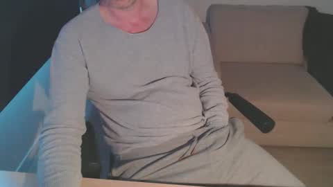 Snapshot of bigdutchenergy chatting on November 25, 2025, 12:27 pm BigDutchEnergy online show from November 25, 2025, 12:27 pm