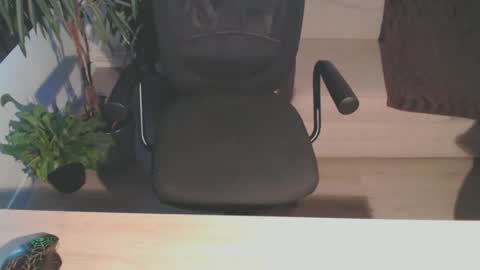 Snapshot of bigdutchenergy chatting on December 16, 2025, 1:27 pm BigDutchEnergy online show from December 16, 2025, 1:27 pm