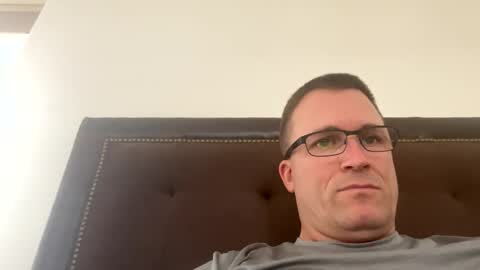 bigger22332233 online show from December 6, 2024, 7:12 pm