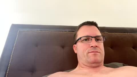 bigger22332233 online show from December 22, 2024, 6:15 pm