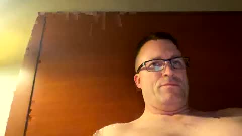 bigger22332233 online show from February 19, 2025, 5:49 am