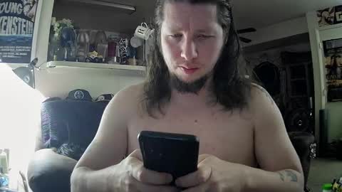 biggerisbetter21 online show from February 14, 2025, 5:30 am