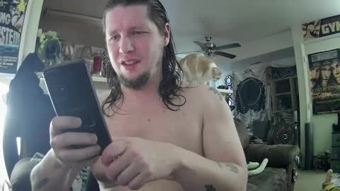 biggerisbetter21 online show from February 20, 2025, 2:02 pm