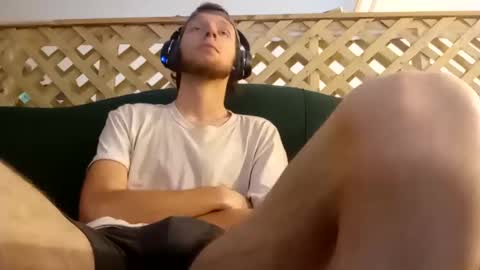 Snapshot of biggestboiiii chatting on March 10, 2025, 6:45 pm biggestboiiii online show from March 10, 2025, 6:45 pm