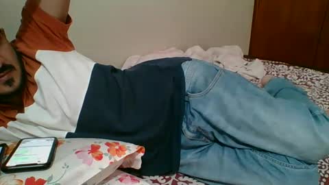 Snapshot of bighandsomesatisfy chatting on January 30, 2025, 9:04 am bighandsomesatisfy online show from January 30, 2025, 9:04 am