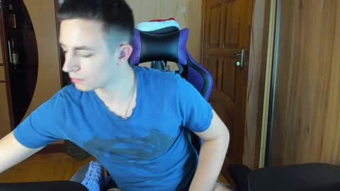 Snapshot of bigmark03 chatting on January 17, 2025, 1:24 pm BigMark03 online show from January 17, 2025, 1:24 pm