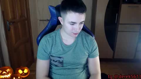 Snapshot of bigmark03 chatting on October 31, 2025, 11:39 pm BigMark03 online show from October 31, 2025, 11:39 pm