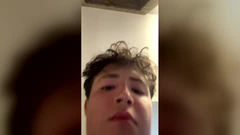 bigmarz19 online show from December 22, 2025, 5:48 am