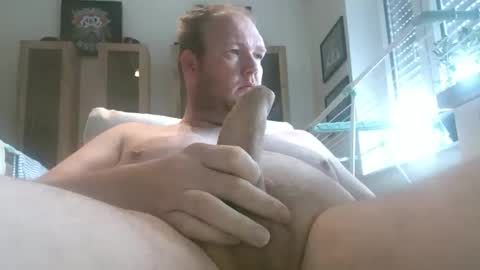 Snapshot of bigmendicks chatting on September 17, 2025, 9:11 am bigmendicks online show from September 17, 2025, 9:11 am