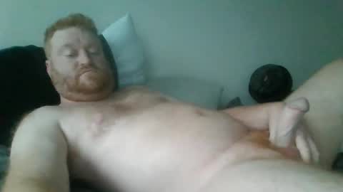Snapshot of bigred92899 chatting on October 26, 2025, 1:50 pm bigred92899 online show from October 26, 2025, 1:50 pm