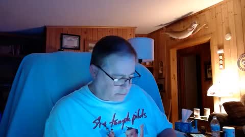 Snapshot of bigthicksatisfying2 chatting on December 14, 2024, 5:07 am bigthicksatisfying2 online show from December 14, 2024, 5:07 am