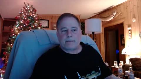 Snapshot of bigthicksatisfying2 chatting on December 31, 2024, 5:00 am bigthicksatisfying2 online show from December 31, 2024, 5:00 am