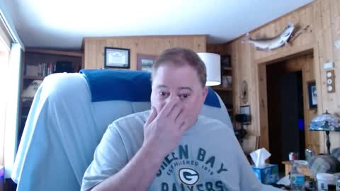 Snapshot of bigthicksatisfying2 chatting on February 13, 2025, 10:33 pm bigthicksatisfying2 online show from February 13, 2025, 10:33 pm