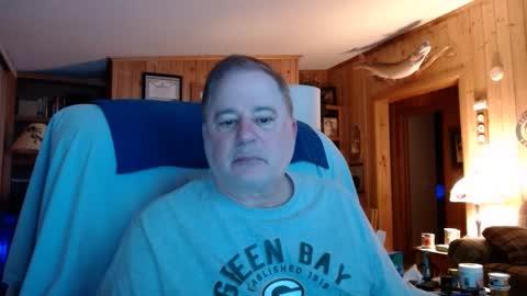 Snapshot of bigthicksatisfying2 chatting on February 15, 2025, 3:42 am bigthicksatisfying2 online show from February 15, 2025, 3:42 am