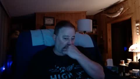 Snapshot of bigthicksatisfying2 chatting on February 21, 2025, 5:02 am bigthicksatisfying2 online show from February 21, 2025, 5:02 am