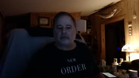Snapshot of bigthicksatisfying2 chatting on March 1, 2025, 4:37 am bigthicksatisfying2 online show from March 1, 2025, 4:37 am