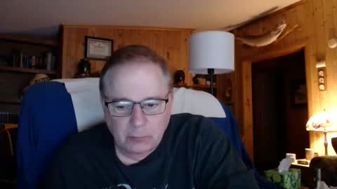 Snapshot of bigthicksatisfying2 chatting on December 15, 2025, 7:45 am bigthicksatisfying2 online show from December 15, 2025, 7:45 am